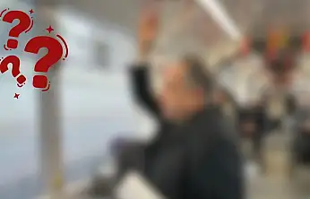 Kayserililer ünlü ismi tramvayda görünce şaşırdı!