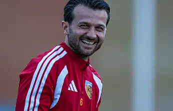 Kayserispor pes etmedi! Murat Cem'den altın değerinde gol