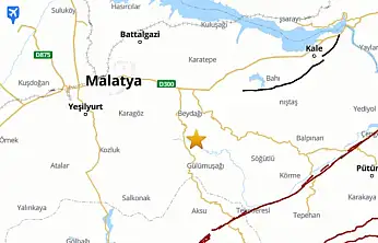 Malatya'da 5 büyüklüğündeki deprem kameralara yansıdı!