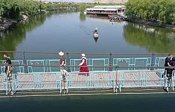 Sel paniği... Avanos'ta sallanan köprü kapatıldı. Yamula'da su seviyesi 4 katına çıktı
