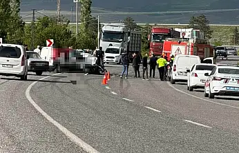 Yahyalı-Develi yol ayrımında kaza! 1 ölü, 2 yaralı
