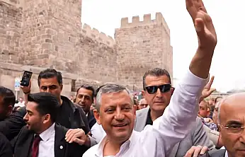 YENİ Parti Lideri Özgür Özel'in Kayseri ziyaretinde dikkat çeken işaret!