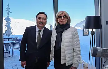 Zirvede tarihi buluşma