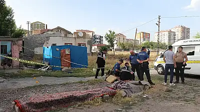 Babayı öldürmüştü! Oğluna saldırı davasından beraat etti