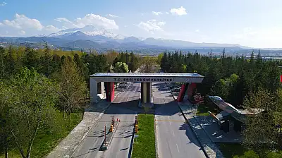Erciyes Üniversitesi'nde flaş gelişme! Dekan görevi bıraktı! İşte nedeni