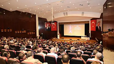 ERÜ'de düzenlenen ödül törenine yoğun ilgi
