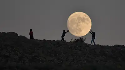 Hayran bırakacak kareler: Gündüz ve gecenin buluştuğu o vadi!
