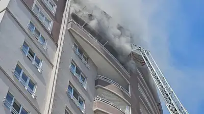Kayseri'de 14 katlı apartmanda yangın!