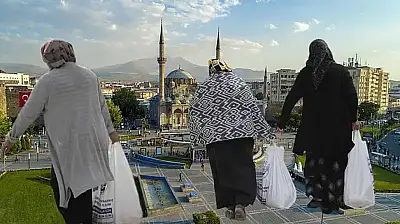 Kayseri'de belediye para yüklü kart dağıtacak