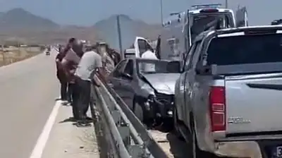 Kayseri'de can pazarı! Otomobil ile kamyonet kafa kafaya çarpıştı, 1 kişi öldü