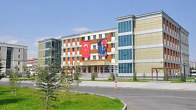 Kayseri'de çok konuşulacak iddia: Bazı okullarda derslere veliler giriyor!