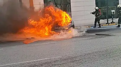 Kayseri'de kâbus sürüyor! Bir elektrikli otomobil daha yandı