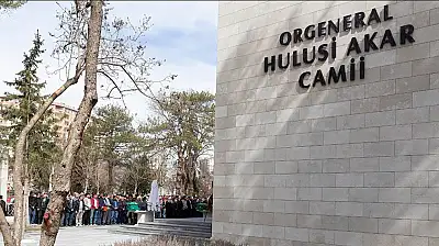 Kayseri'de kızının düğününde kalp krizi geçiren işadamı vefat etti