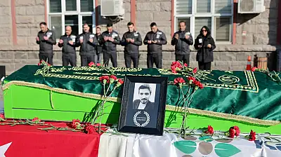 Kayseri'de o isme böyle veda ettiler! Fabrikada duygu dolu anlar