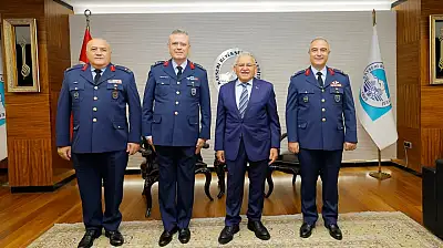 Kayseri'nin yeni komutanlarından Büyükşehir'e ziyaret!