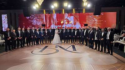 Kayseri'de iş dünyası ve siyasetçiler bu düğünde bir araya geldi! Başkanın yeğeni evlendi