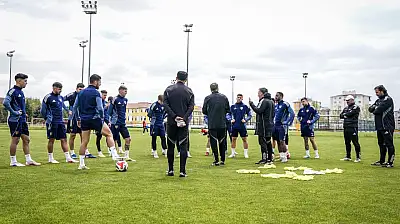 Kayserispor'da milyonluk hamle! 9 futbolcuyla ilgili yeni gelişme