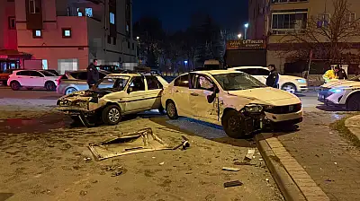 Kızına otomobil çarptı, baba sinir krizi geçirdi