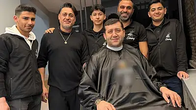 MHP'li Vekilin berber önlüğünde dikkat çeken detay!