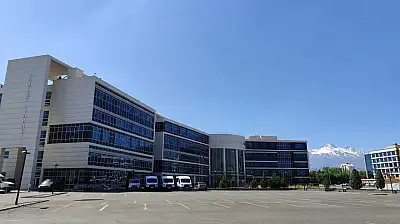 Patronla kasiyerin yasak aşkı önce icralık sonra mahkemelik oldu