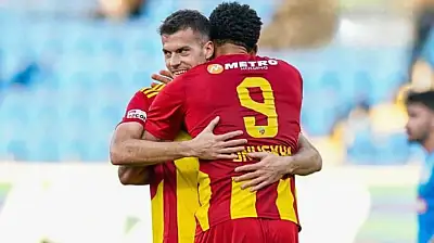 Sarı kırmızılılar deplasmanda ilk kez kazandı