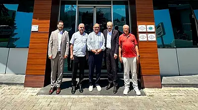 Siyaseti bırakan Özhaseki Kayseri'de iş dünyasının göğsünü kabarttı!