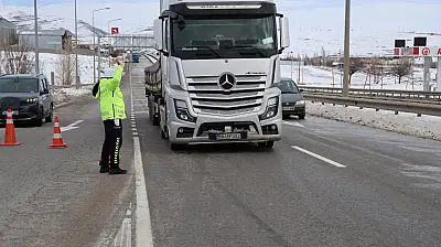 Son dakika! Kayseri-Sivas kara yolu kapatıldı