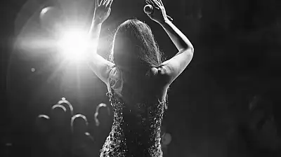 Yeni halini herkesin merak ettiği ünlü sanatçı Kayseri'de görülecek