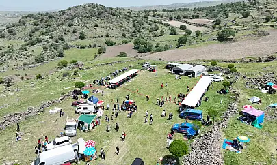 Kayseri'de şenlik coşkusu! Vatandaşlar o mahallede şenlik yaptı