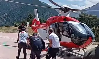 Kayseri'de traktör uçuruma yuvarlandı: 8 kişi...