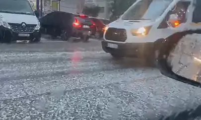 Kayseri'ye dolu böyle yağdı