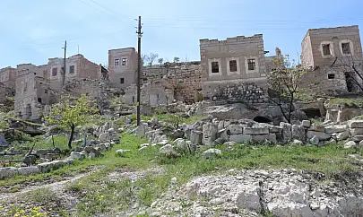 Kayserili gazi baba, terk edilmiş köyde bakın neden yalnız yaşıyor!