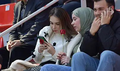 Kayserispor'dan annelere özel ücretsiz uygulama