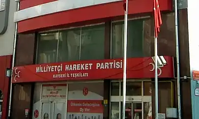 MHP'de dikkat çeken gelişme! O isim görevinden istifa etti