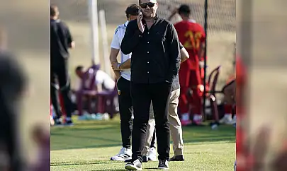 MHP'li vekil dün dışarıda tek başına bugün de sahada bakın kimlerle Kayserispor mesajı verdi