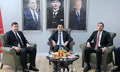 MHP'liler bayramlaştı