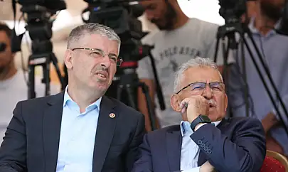 Milletvekili Çopuroğlu ve Başkan Büyükkılıç'ı merak ettiren, bu hale getiren olay ne?