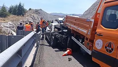 38 plakalı araç kaza yaptı: 2'si ağır 6 yaralı