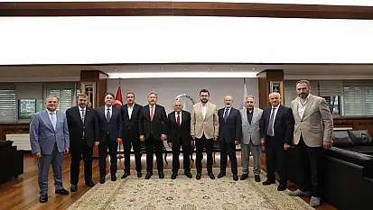 Başkanlar, Kayseri Büyükşehir Belediyesine akın etti!