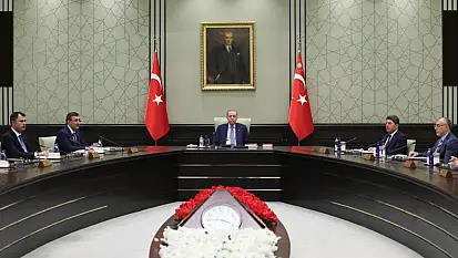 Dikkat çeken gelişme! Erdoğan 'Son toplantı olabilir' dedi mi? Bakanlar değişiyor mu?