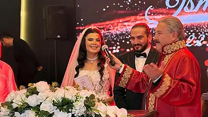 Eğlenceoğlu'nun kızının düğününde duygusal anlar