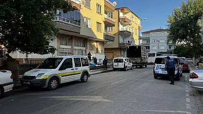 Kayseri'de bıçaklı kavga! İki arkadaş birbirine girdi