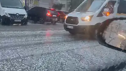 Kayseri'ye dolu böyle yağdı