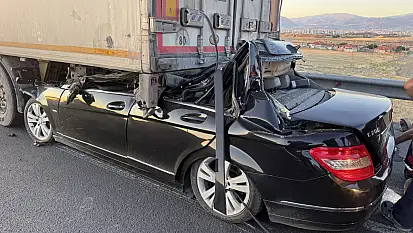 Kuzey Çevre Yolu'nda can pazarı: Otomobil hurdaya döndü