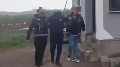 Sahte altın üreticilerine ve tefecilere eş zamanlı baskın