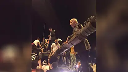 Uzun süredir pek ortalarda görünmeyen eski vekil kimleri ziyaret etti?