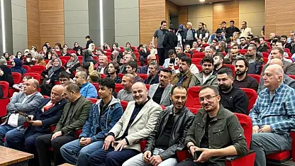 Kayseri'de düzenlenen seminerde gençler için çağrı!