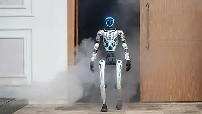 Kayseri'de şaşırtan gösteri! 'Erkilet Güzeli' türküsüne robot eşlik etti