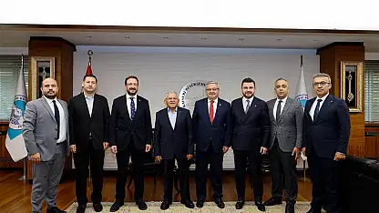 Kayseri'de teşkilat buluşması: Başkan Büyükkılıç'a ziyaret