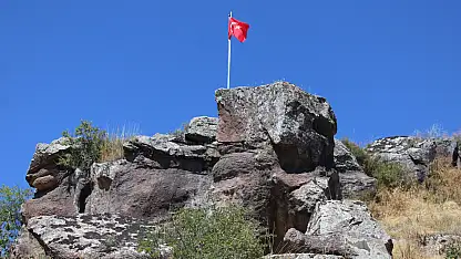 Koramaz Vadisi'nde dikkat çeken keşif: Kayalar ve ağaçlar bakın nelere benzetiliyor?